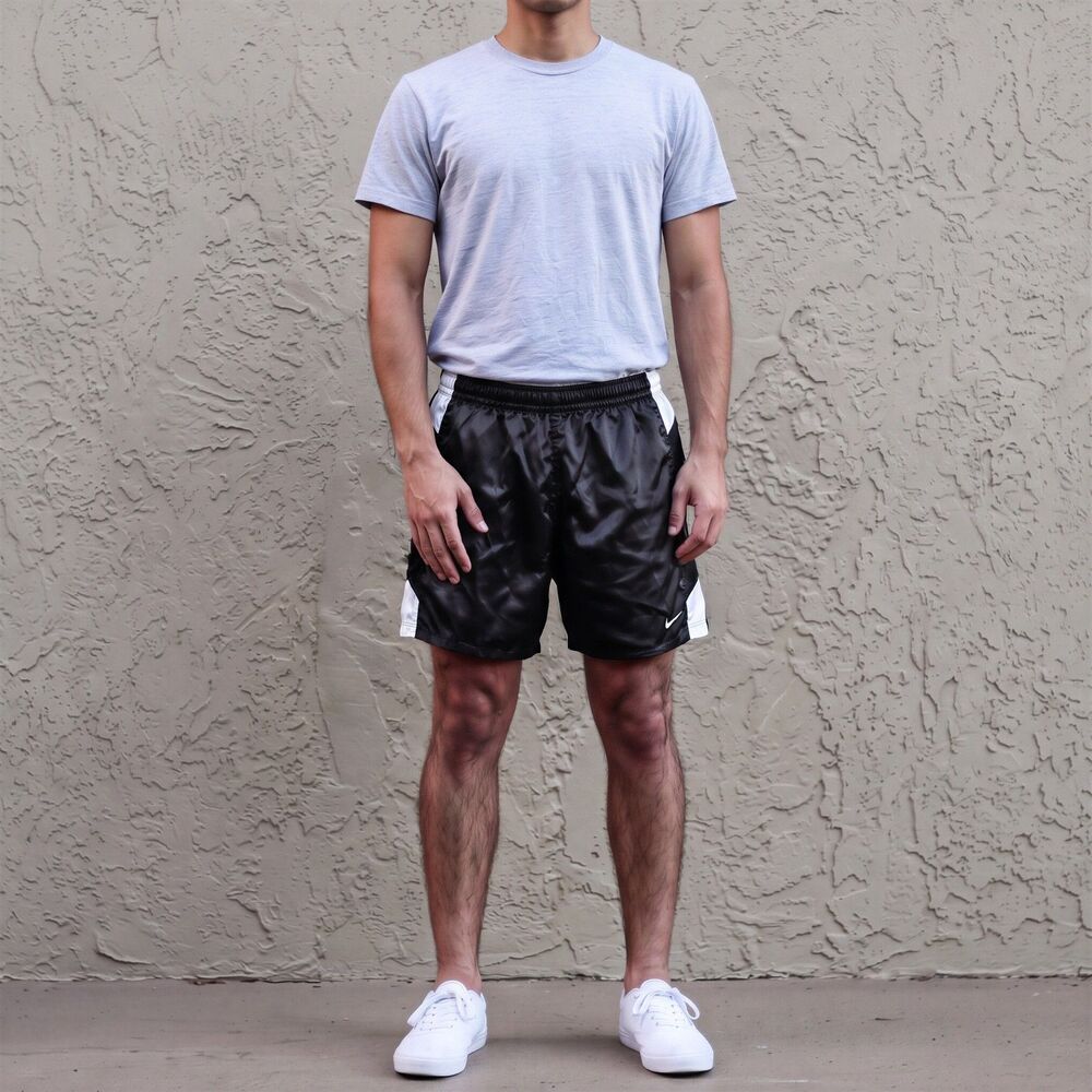 Nike 90s Vintage America Nylon Satin Glanz Soccer Shorts Black White Med
